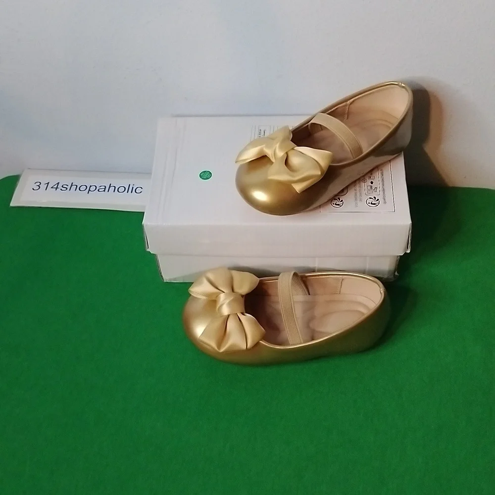 Toddler Girls Gold Patent Leather Shoes With Bow